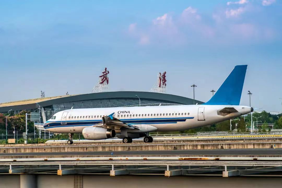 武漢天河機(jī)場(chǎng)新建照明控制系統(tǒng)升級(jí)改造